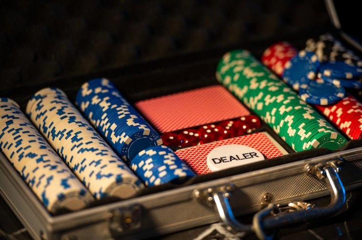 Pengguna mengakses hiburan sports dan casino melalui perangkat mobile yang responsif
